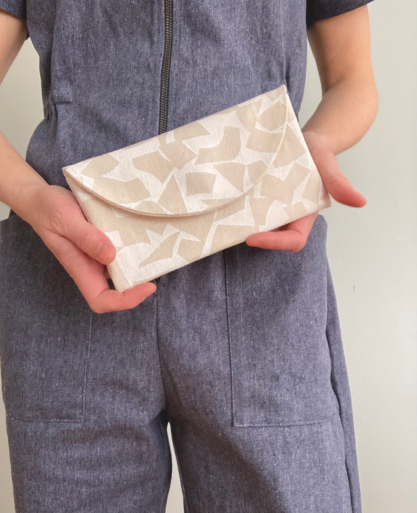 Half Moon Wallet - Loose Leaf