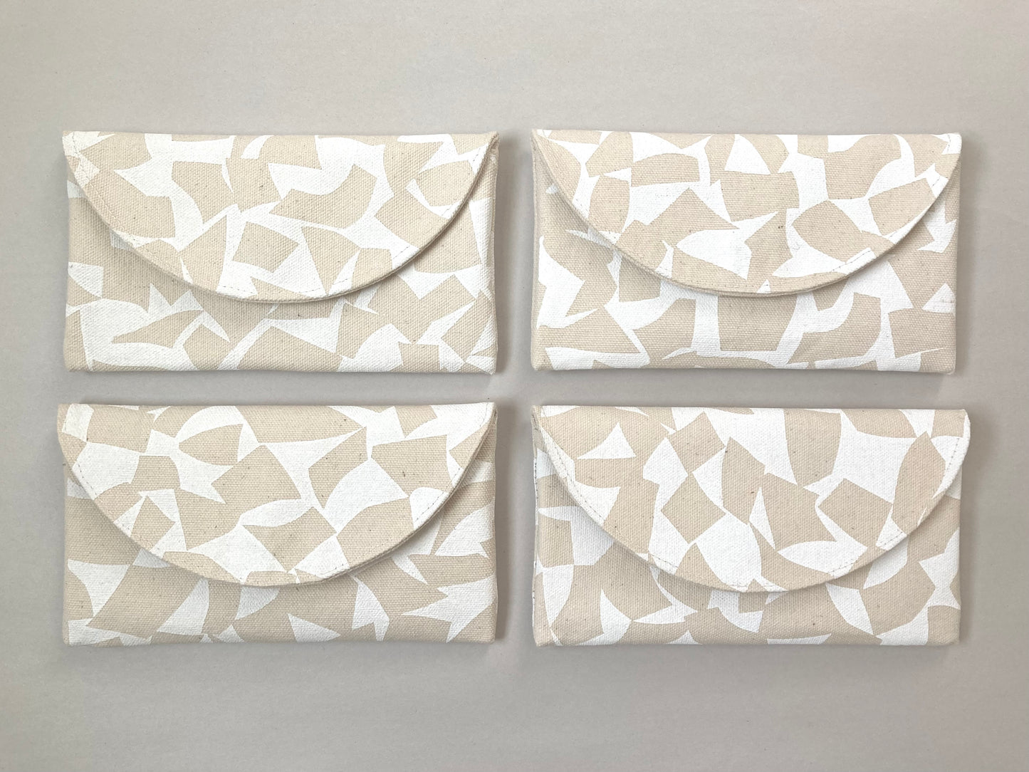 Half Moon Wallet - Loose Leaf